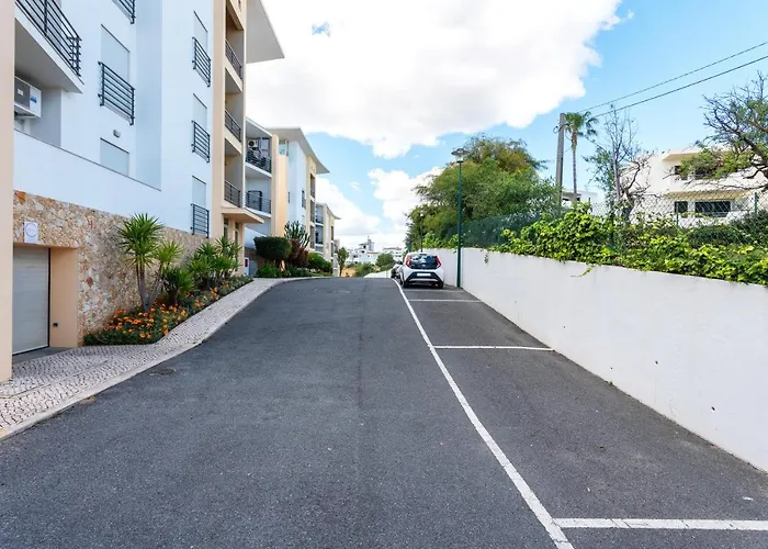 Homes Ocean View With 3 Spacious Terraces, 2 Swimming Pools & Tennis Court * Албуфейра