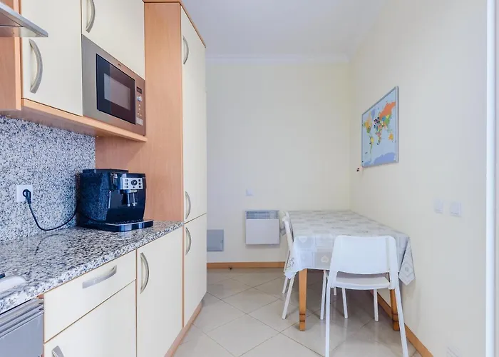 شقة Homes Ocean View With 3 Spacious Terraces, 2 Swimming Pools & Tennis Court البوفيرا