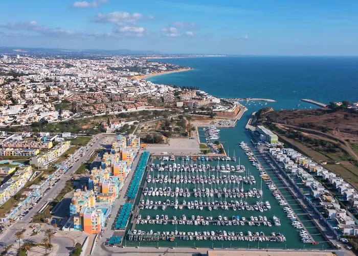 Homes Ocean View With 3 Spacious Terraces, 2 Swimming Pools & Tennis Court البوفيرا