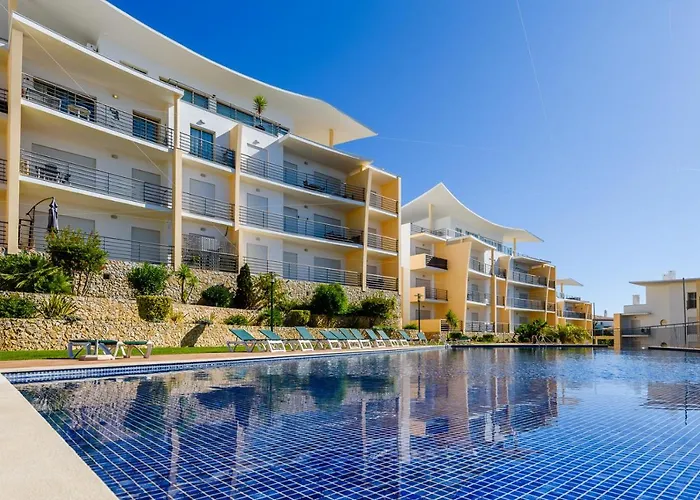 Homes Ocean View With 3 Spacious Terraces, 2 Swimming Pools & Tennis Court Appartement *